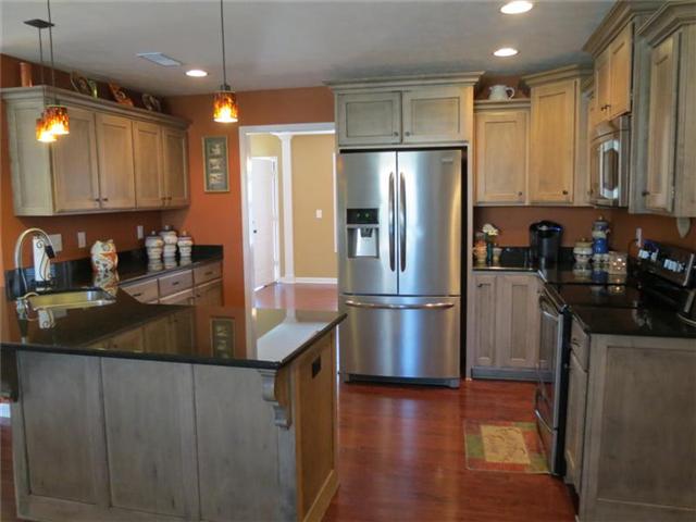 3400 Bethlehem Road Springfield, TN 37172 - Photo 5 of 20 Gourmet kitchen..Stainless Steel Appliances: Refrigerator, Induction Range, Microwave with baking features, Dish Washer