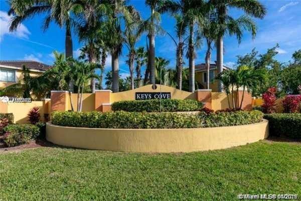 1661 Southeast 28th Street, Unit 203 Homestead, FL 33035 - Photo 2 of 9