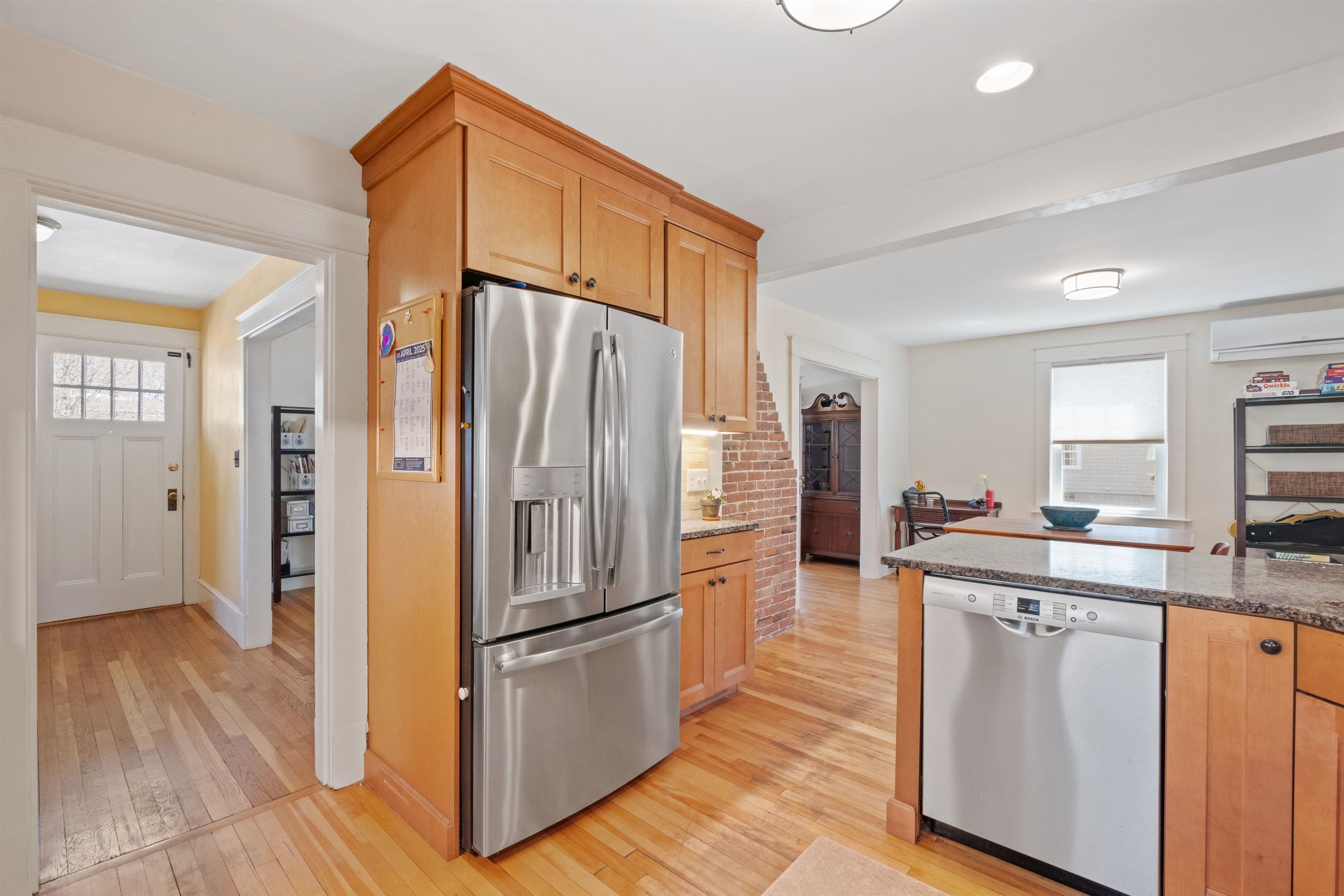 122 Thaxter Road Portsmouth, NH 03801 - Photo 11 of 60 Gallery Image 11