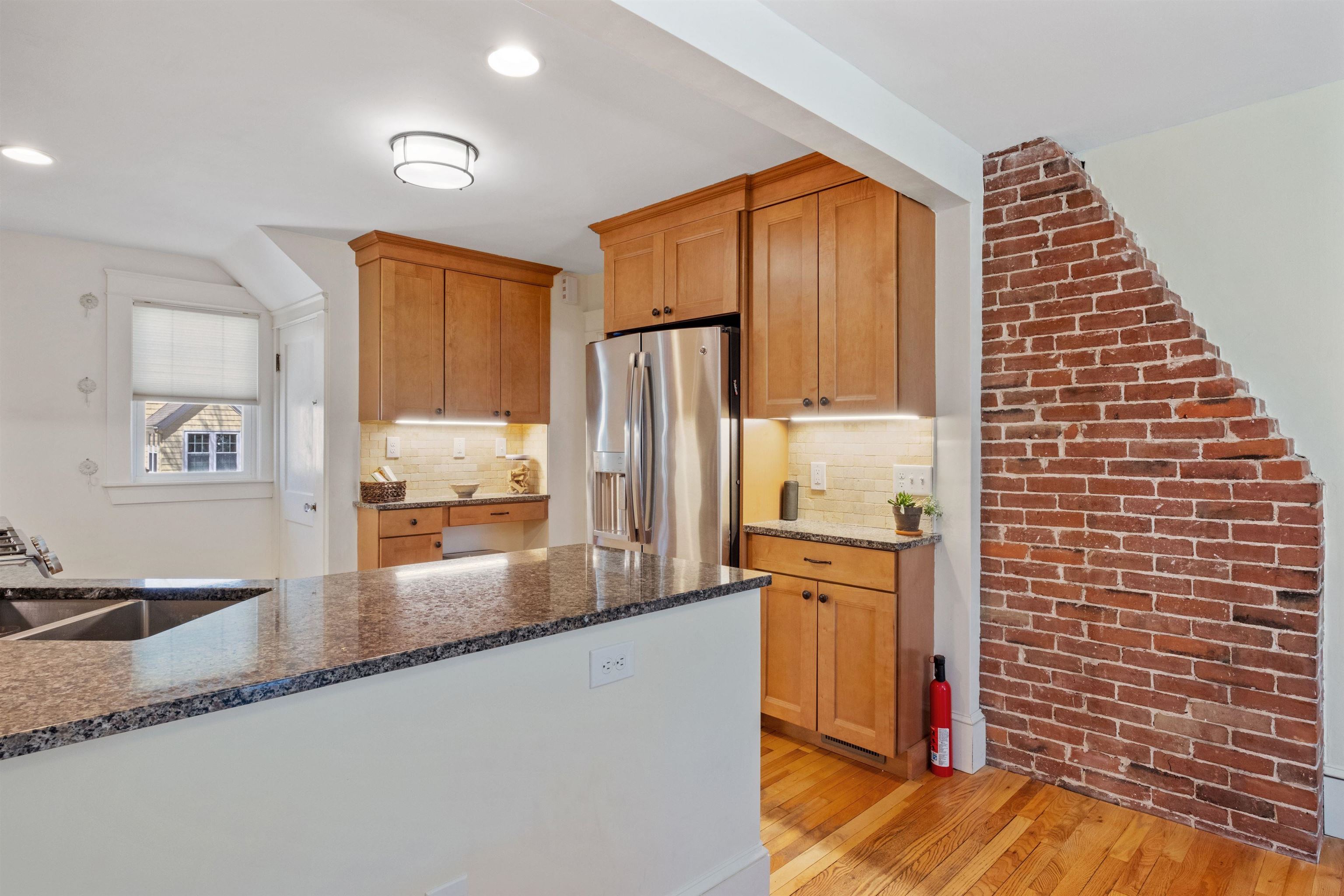 122 Thaxter Road Portsmouth, NH 03801 - Photo 14 of 60 Gallery Image 14