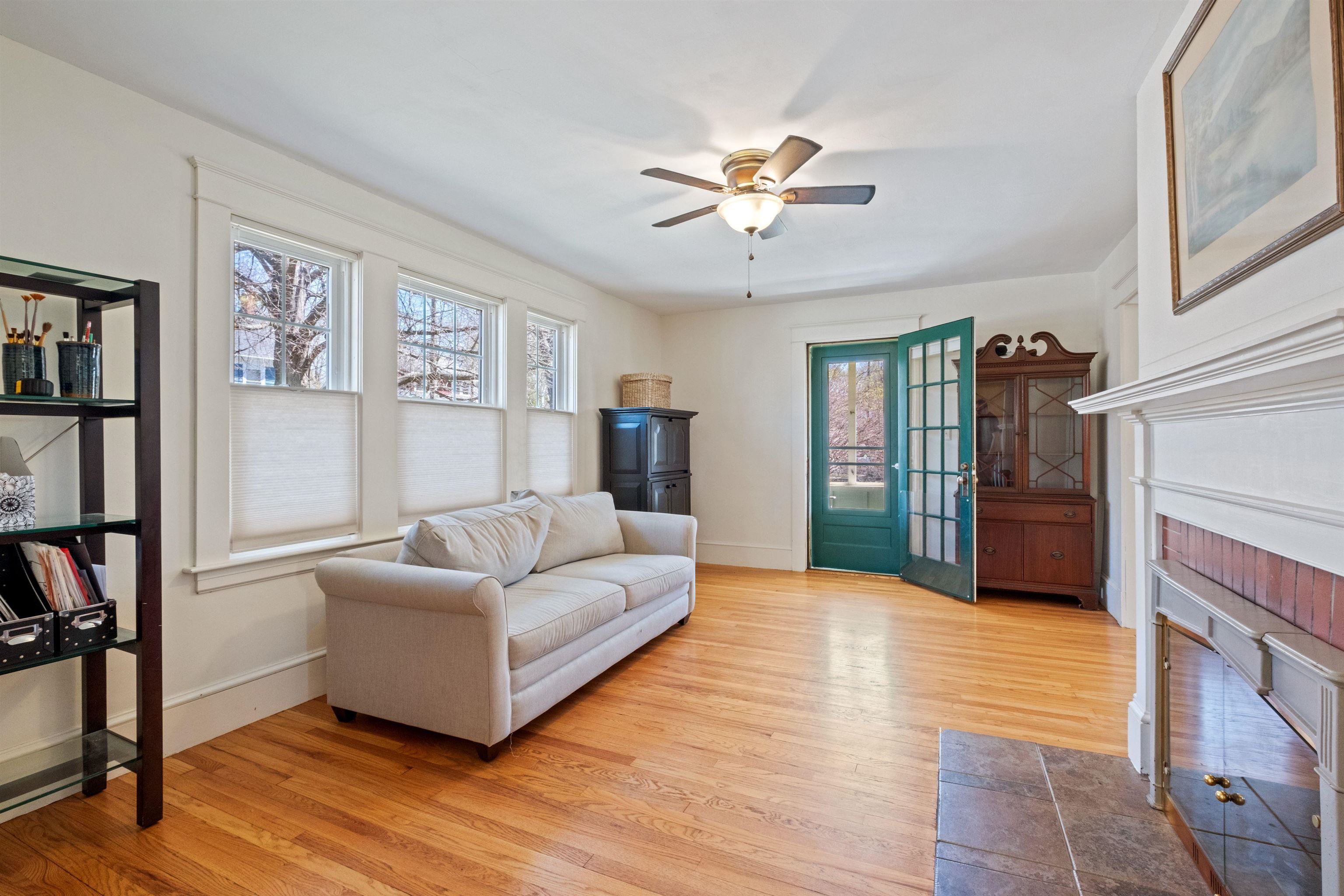 122 Thaxter Road Portsmouth, NH 03801 - Photo 8 of 60 Gallery Image 8