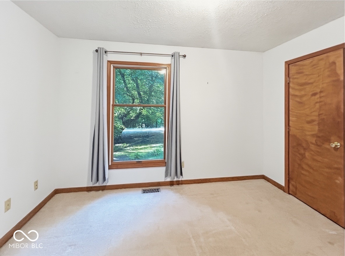 1492 Ranch Trail Martinsville, IN 46151 - Photo 41 of 63
