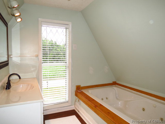 5364 Chestnut Fork Road Gloucester, VA 23061 - Photo 8 of 10 Gallery Image 8