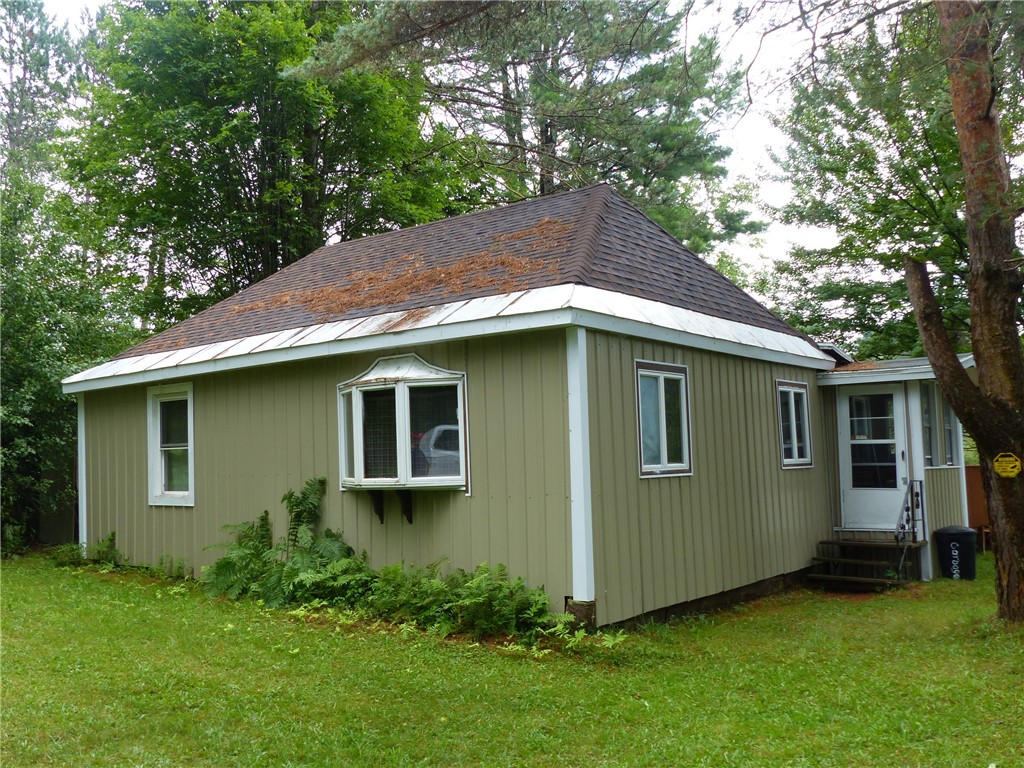 Opportunity for a beautiful year round cottage on