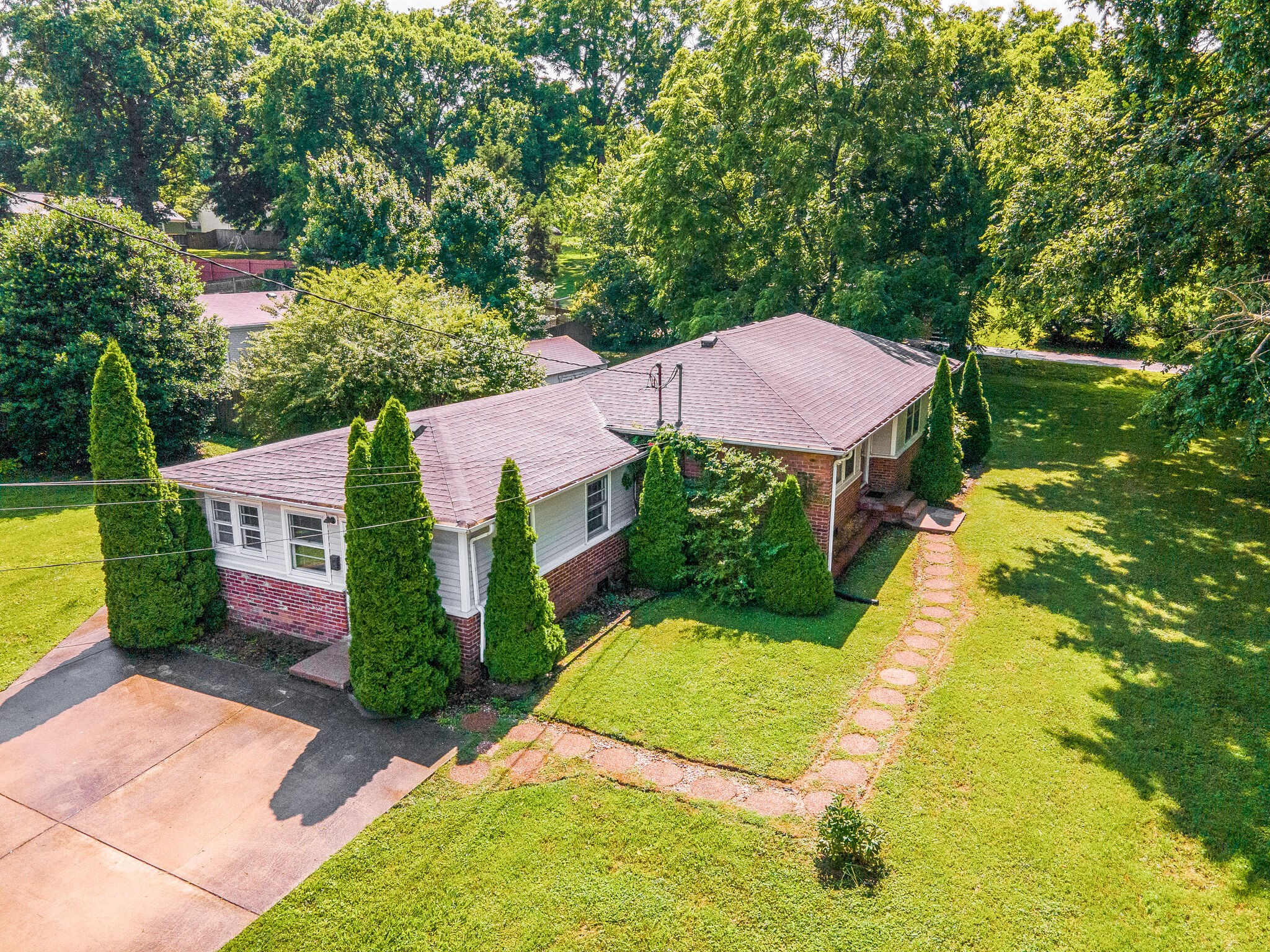 511 Hogan Road Nashville, TN 37220 - Photo 30 of 37 Gallery Image 30