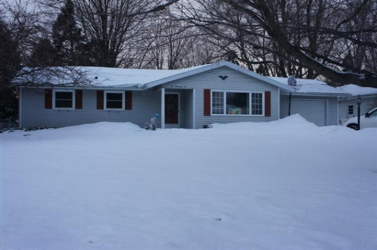1005 Piccadilly Road Kalamazoo, MI 49006 - Photo 1 of 17 Primary Photo