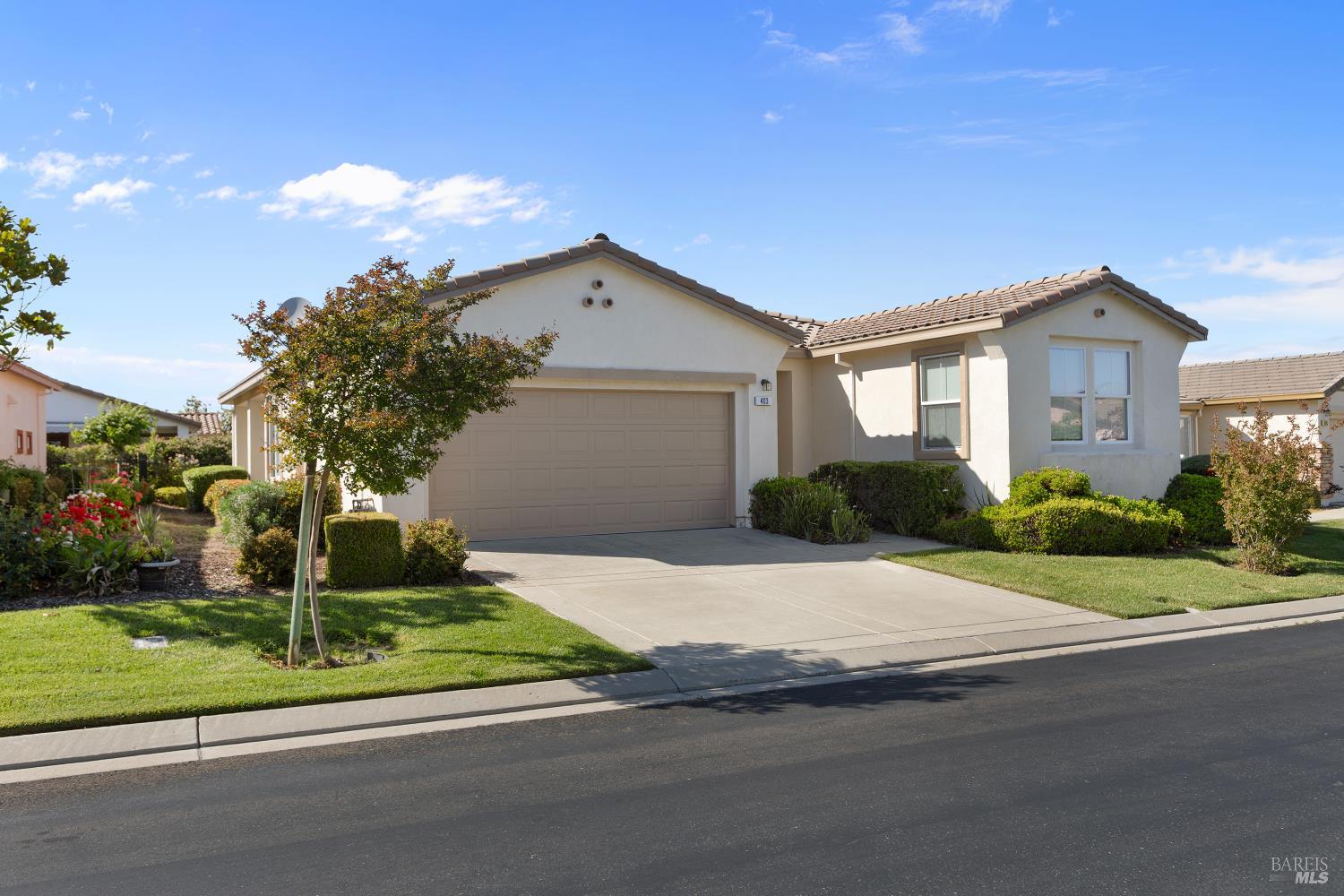 403 Bay Oaks Way Rio Vista, CA 94571 - Photo 2 of 33