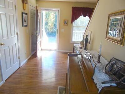 3619 John Sims Road Chattanooga, TN 37412 - Photo 3 of 29 Wide hardwood entry