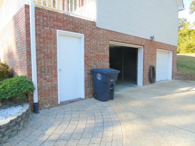 3619 John Sims Road Chattanooga, TN 37412 - Photo 22 of 29 Garage & service door