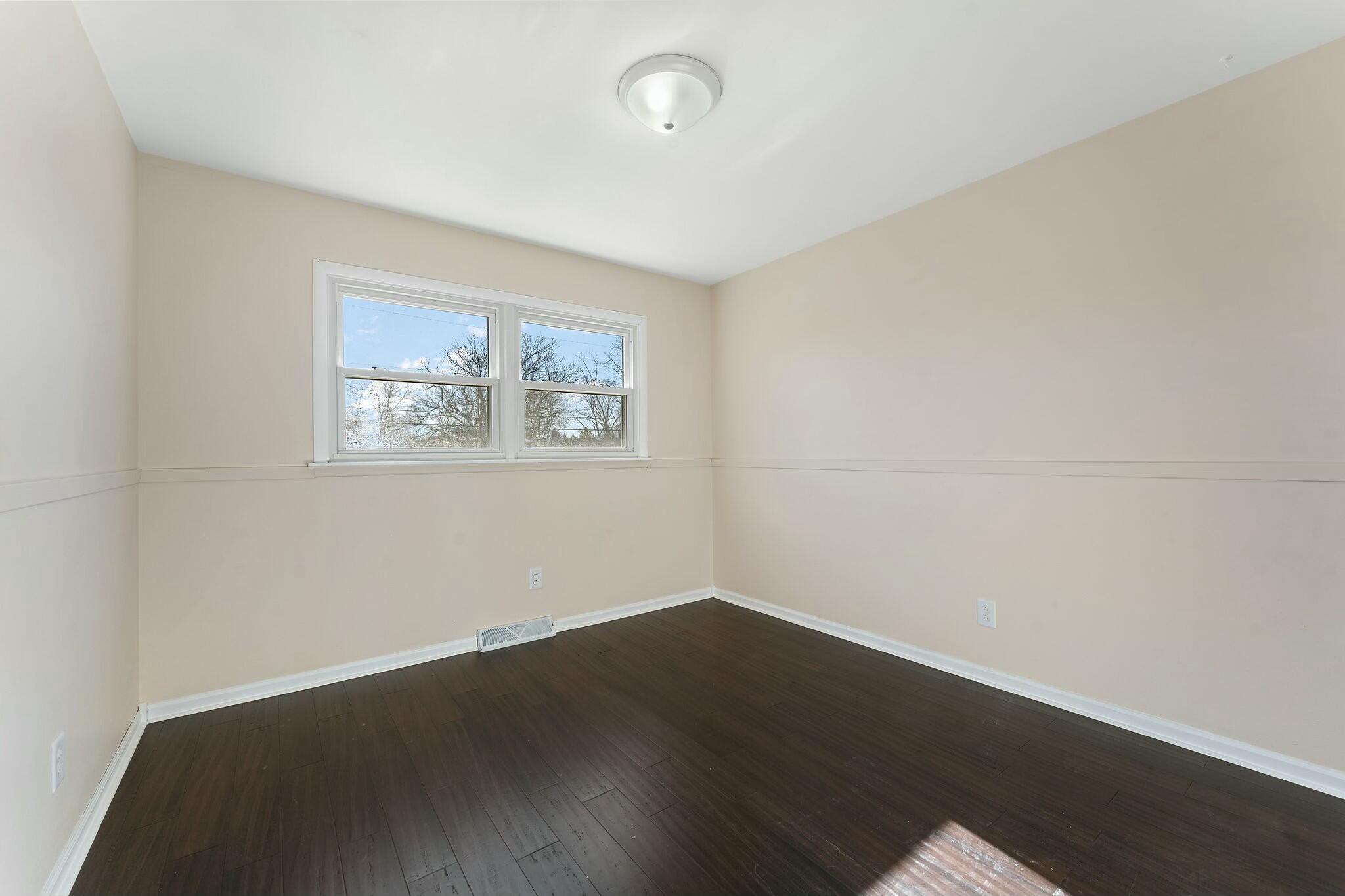 504 Cherry Hill Road Dyer, IN 46311 - Photo 16 of 30 2048x1365