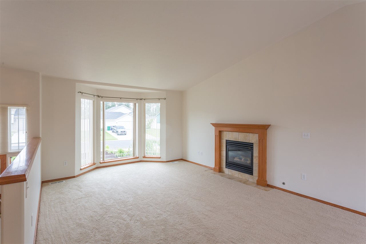 121 East Trevor Road Colbert, WA 99005 - Photo 4 of 20