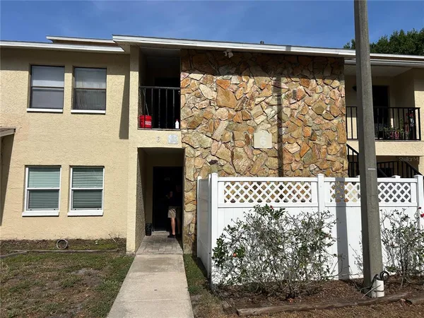 $150,000 | 6301 58th Street North, Unit 506, Pinellas Park, FL 33781