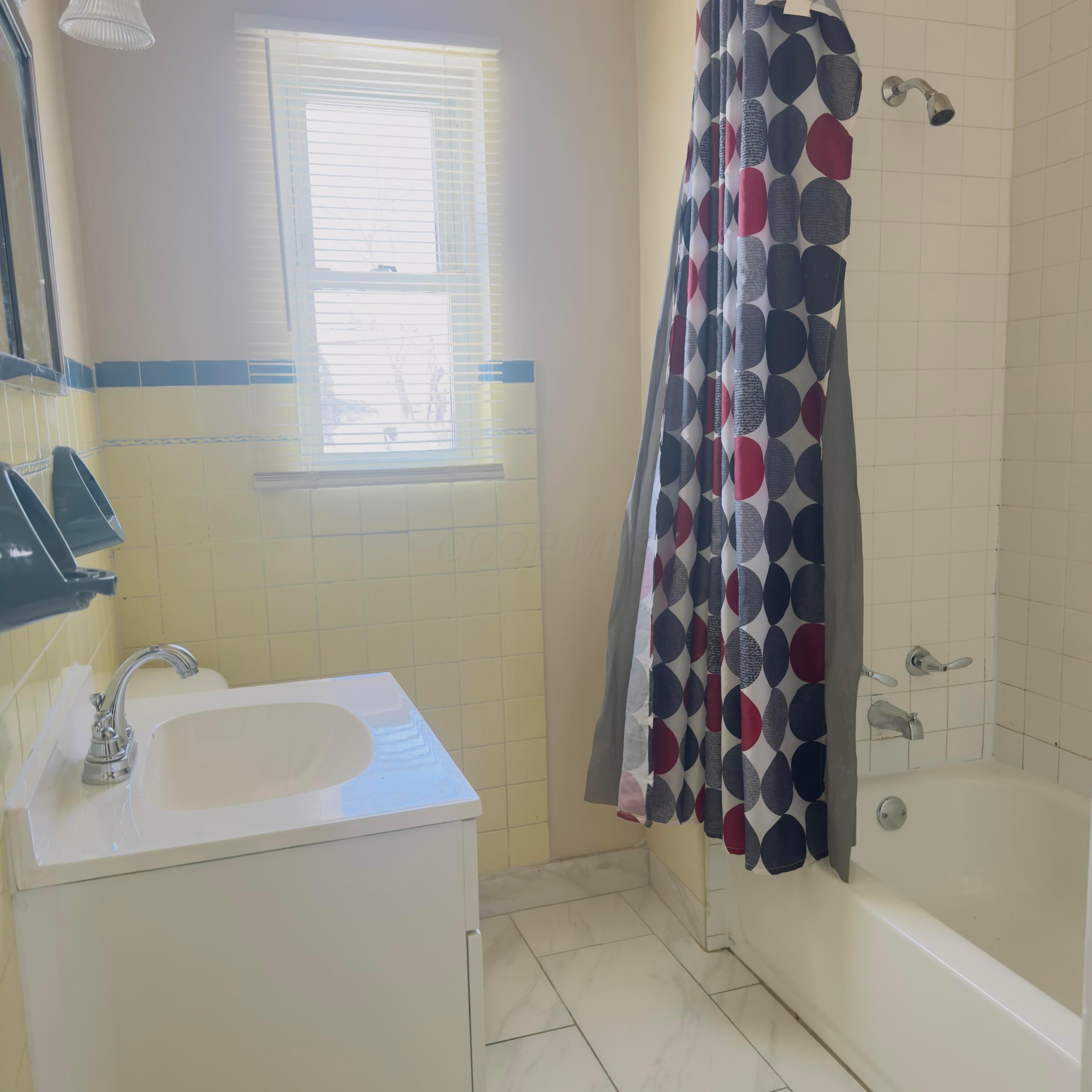 1349 Crest Road Reynoldsburg, OH 43068 - Photo 14 of 17