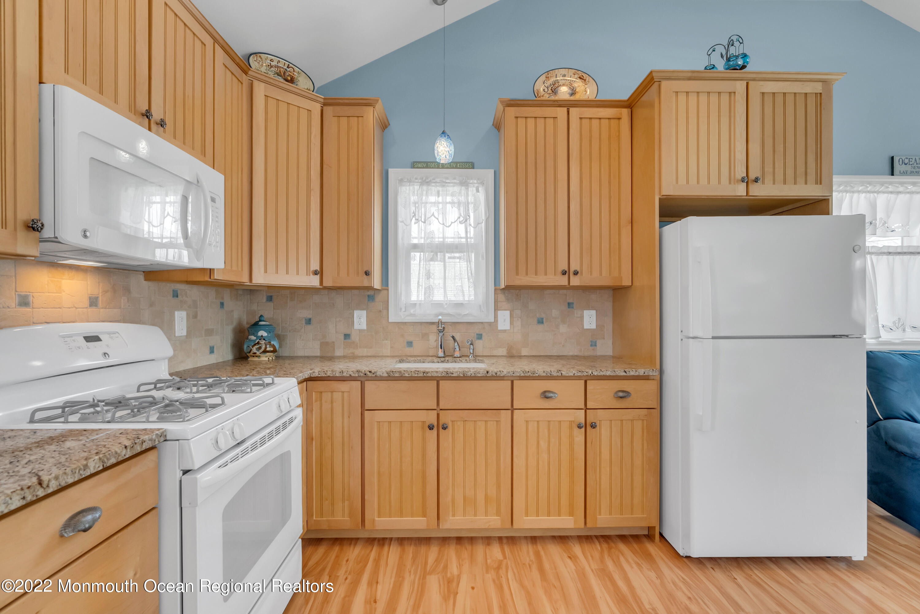 118 West Chadwick Way Lavallette, NJ 08735 - Photo 9 of 30 009_mjb01211