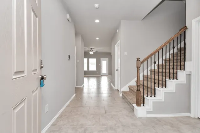 $2,500 | 13967 Leigh Lake Lane, Conroe, TX 77384