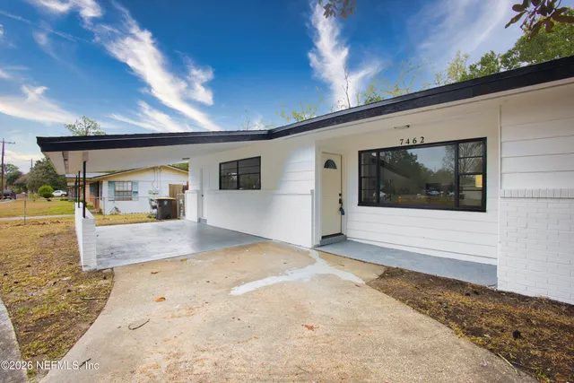 $255,000 | 7462 Sharbeth Drive South, Jacksonville, FL 32210