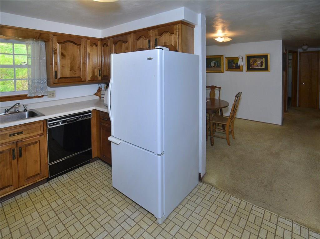 451 Utopia Apollo, PA 15613 - Photo 5 of 25 Gallery Image 5