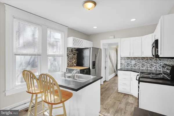 $2,500 | 115 Crestmont Street, Reading, PA 19611