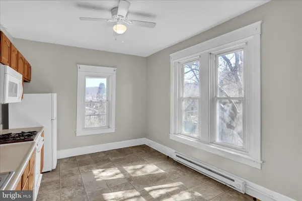 $2,500 | 115 Crestmont Street, Reading, PA 19611
