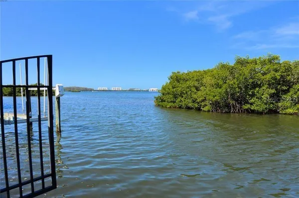 $2,100 | 1717 Colleen Street, Sarasota, FL 34231