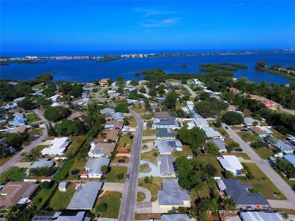 $2,100 | 1717 Colleen Street, Sarasota, FL 34231