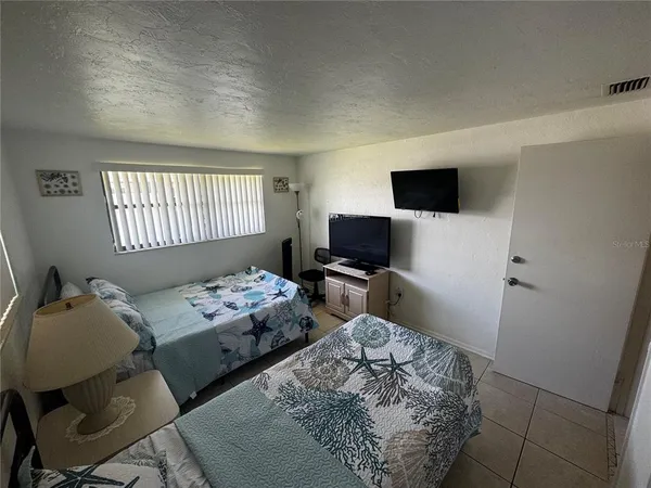 $2,100 | 1717 Colleen Street, Sarasota, FL 34231