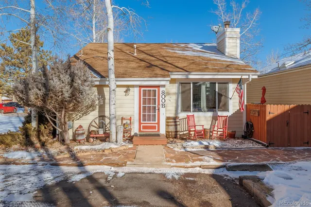 $360,000 | 800 Columbine Village Drive, Woodland Park, CO 80863