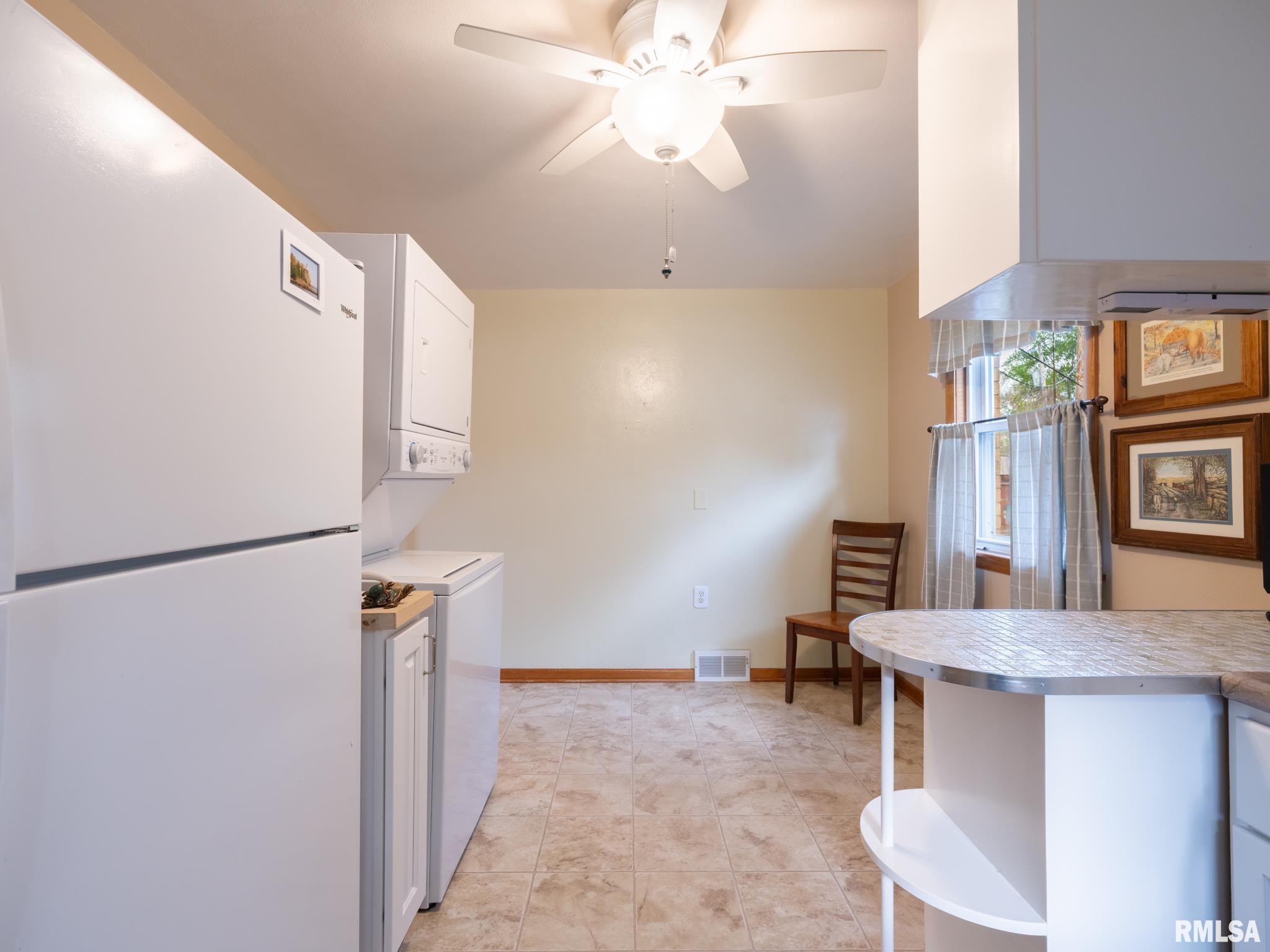 1506 Anna Road Pekin, IL 61554 - Photo 20 of 32