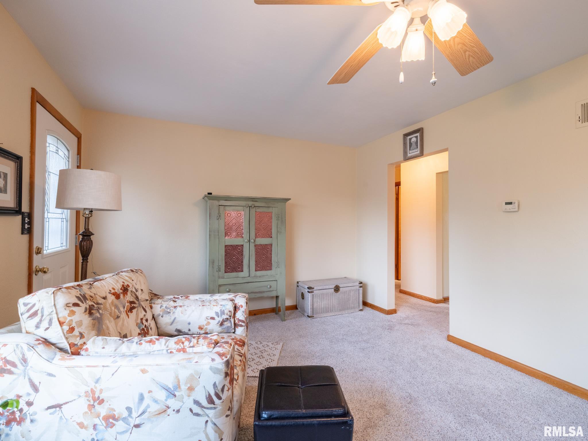 1506 Anna Road Pekin, IL 61554 - Photo 8 of 32