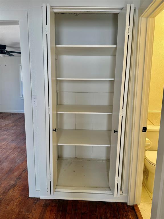 1541 McCarty Aspermont, TX 79502 - Photo 12 of 29 a view of walk in closet with empty tub