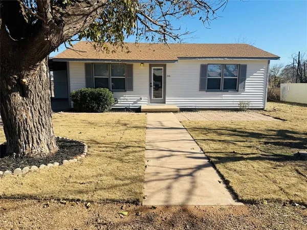 $129,000 | 1541 McCarty, Aspermont, TX 79502