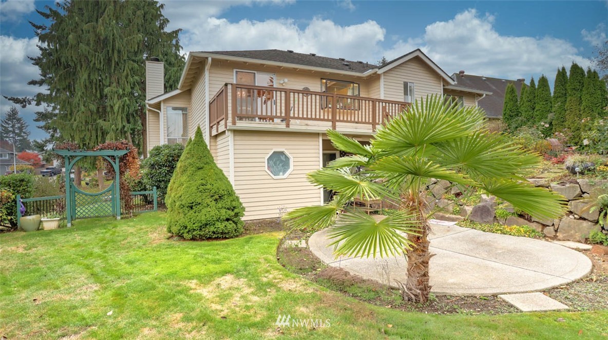 4202 Northeast 1st Place Renton, WA 98059 - Photo 23 of 28