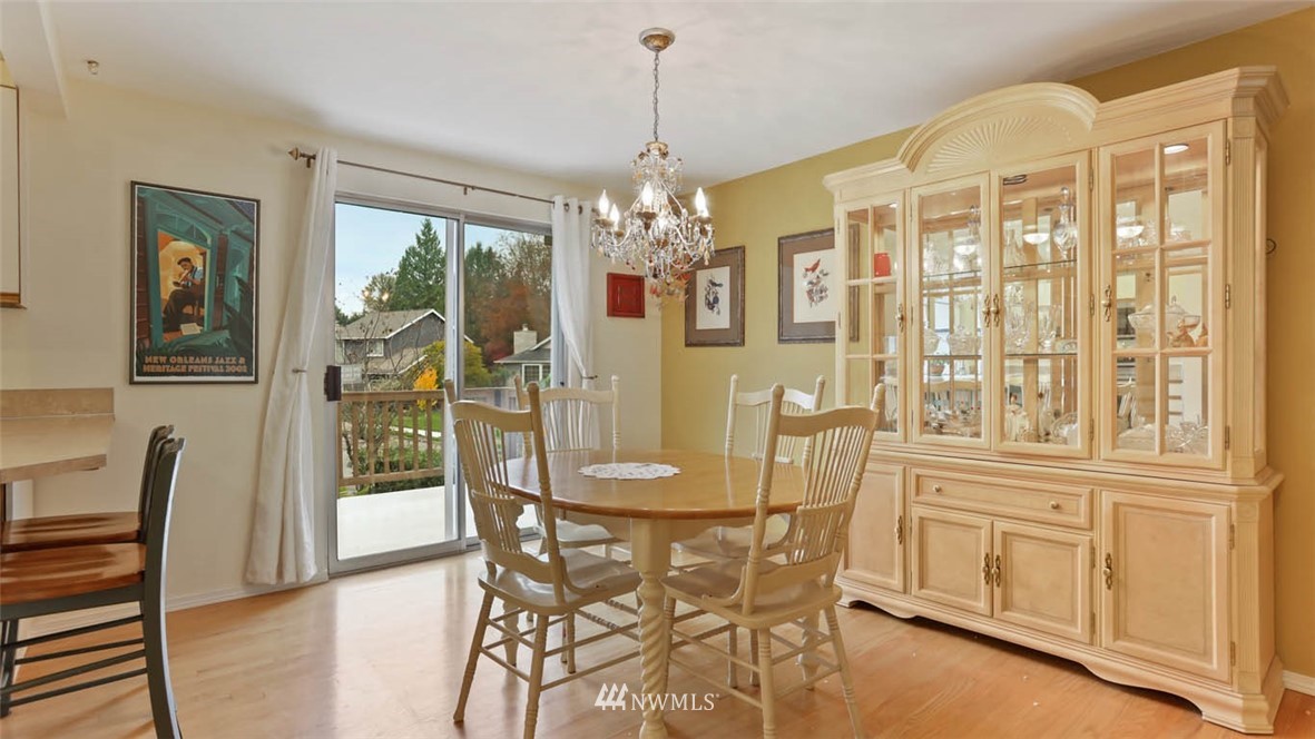 4202 Northeast 1st Place Renton, WA 98059 - Photo 7 of 28