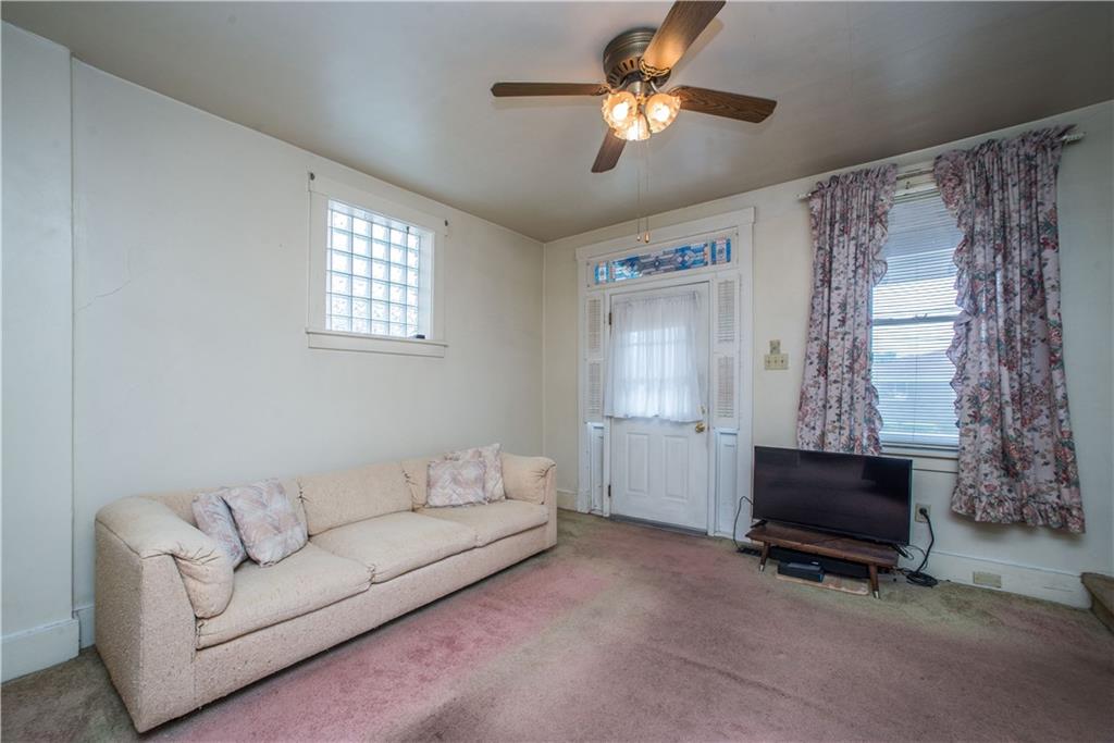 809 Liberty Street McKees Rocks, PA 15136 - Photo 7 of 18