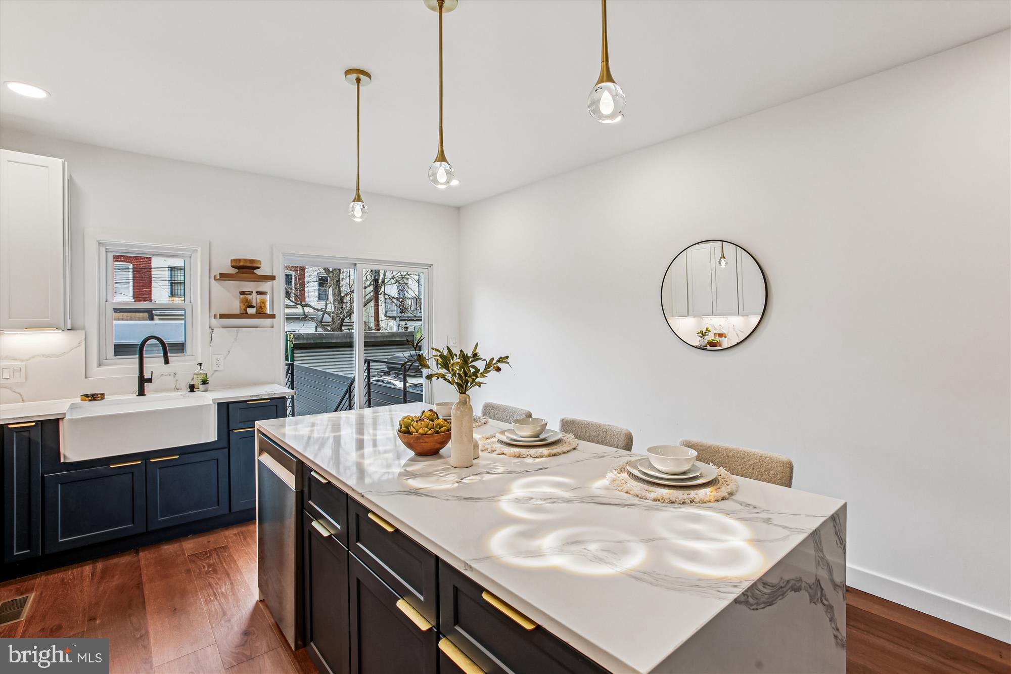 218 15th Street Northeast Washington, DC 20002 - Photo 14 of 51 Farmhouse sink w/glass rinser