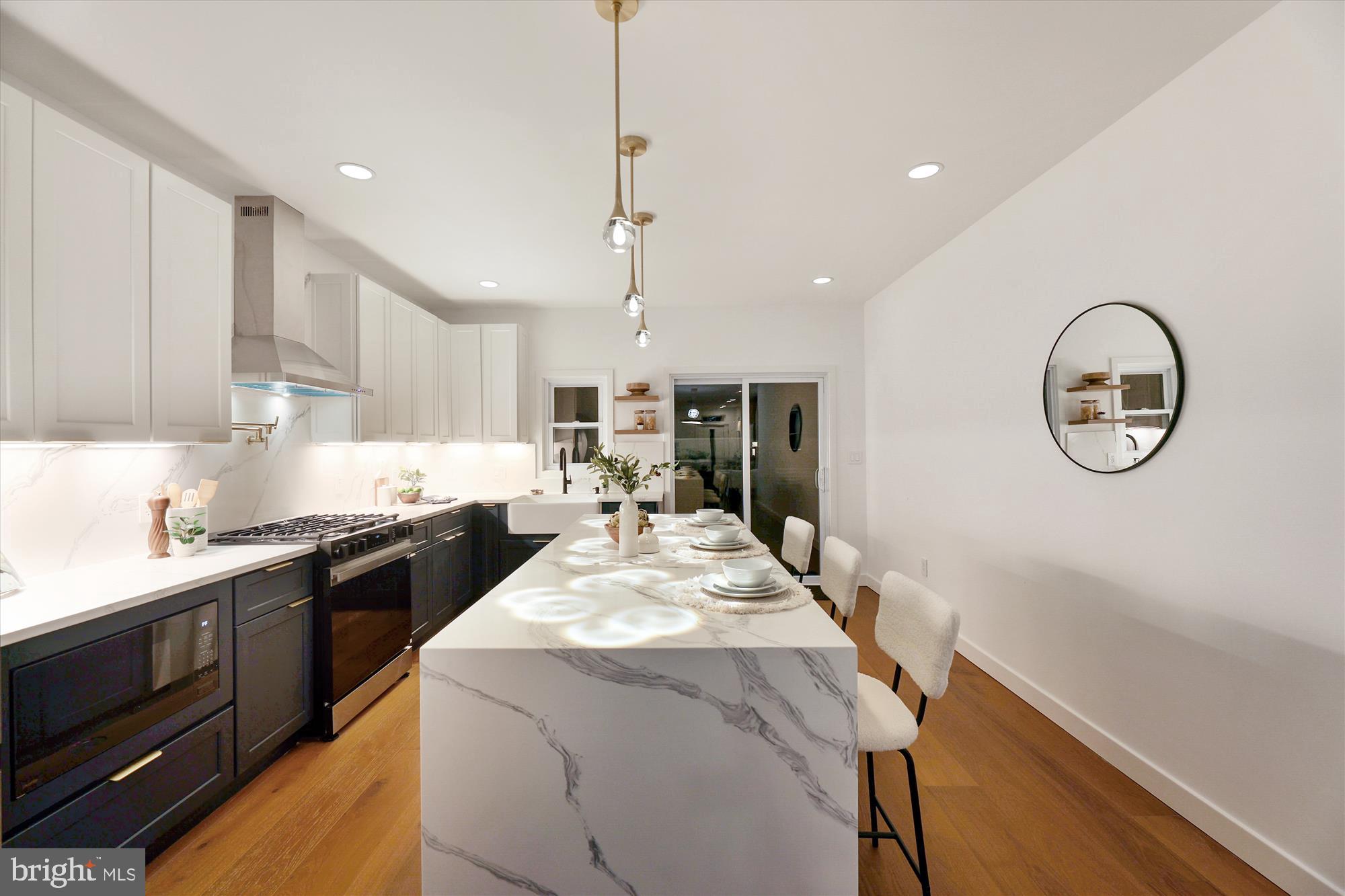 218 15th Street Northeast Washington, DC 20002 - Photo 9 of 51 Dimmable recessed lighting throughout for ambiamce