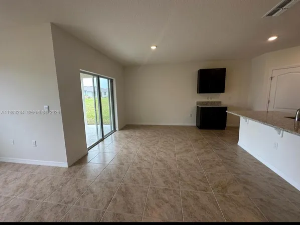 $2,500 | 3902 Resting Robin Avenue, Bartow, FL 33830