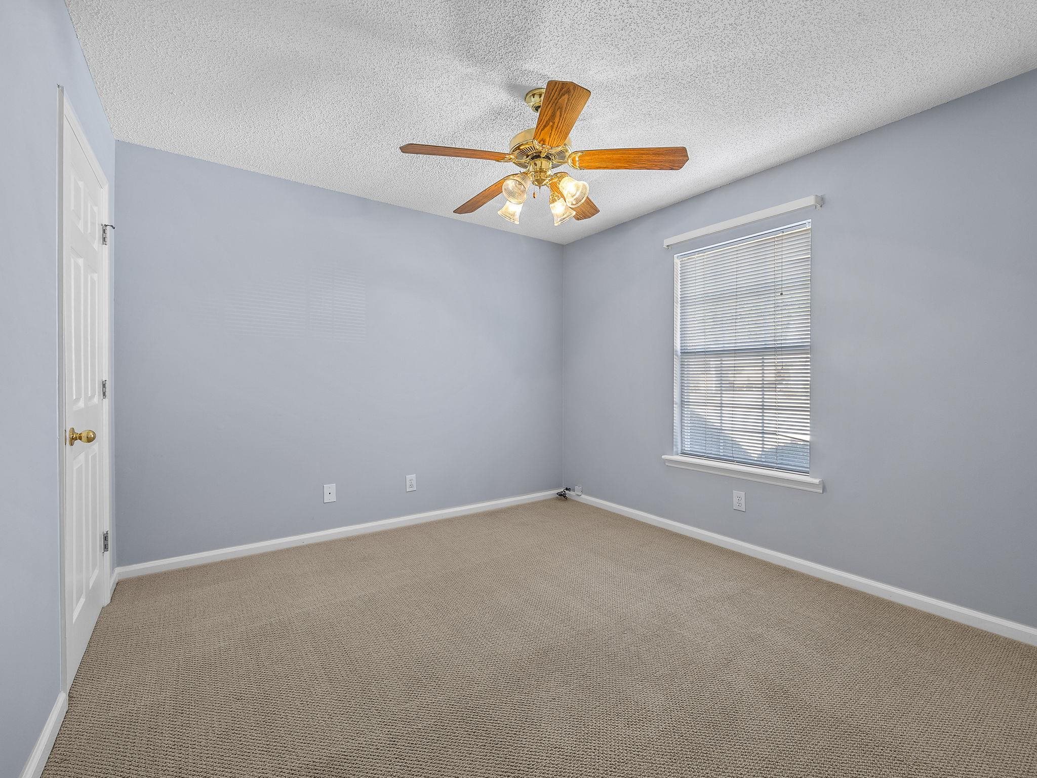 1129 Webber Way Spartanburg, SC 29307 - Photo 23 of 32