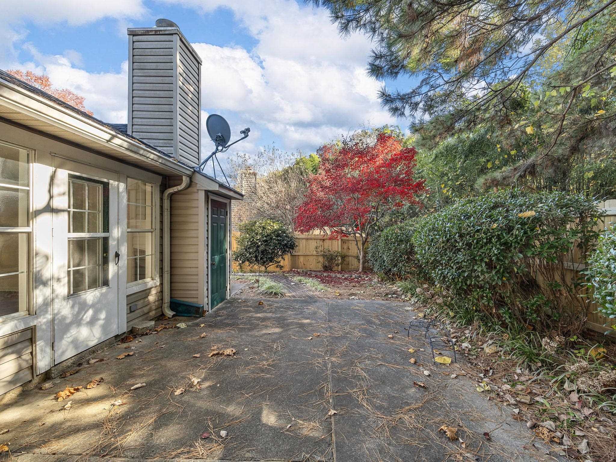 1129 Webber Way Spartanburg, SC 29307 - Photo 31 of 32