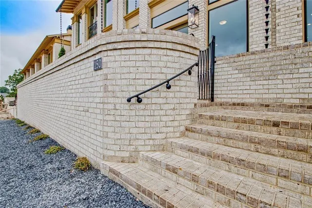 $705,000 | 150 Rolison Way, Fayetteville, GA 30214