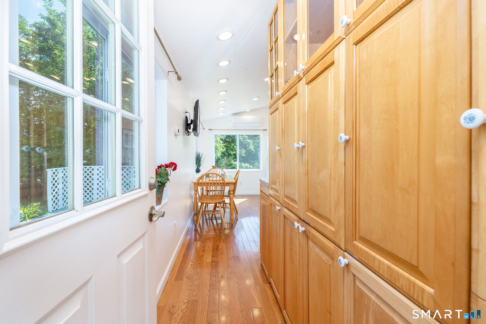 2 Barn Hill Road Bloomfield, CT 06002 - Photo 11 of 40