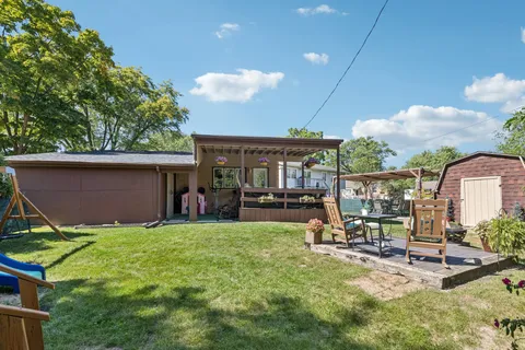 $399,999 | 122 West Helen Road, Palatine, IL 60067