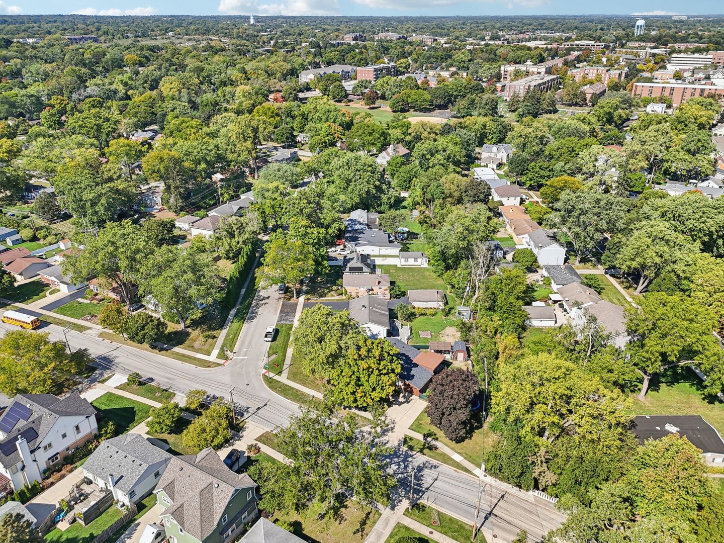122 West Helen Road Palatine, IL 60067 - Photo 42 of 58 an aerial view of residential houses with outdoor space