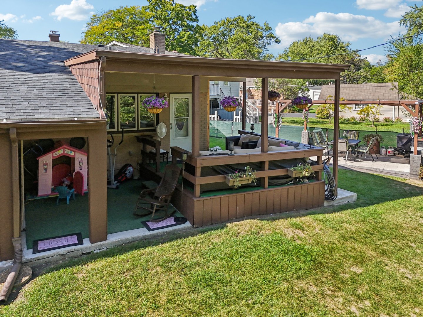 122 West Helen Road Palatine, IL 60067 - Photo 49 of 58 a view of outdoor space and deck
