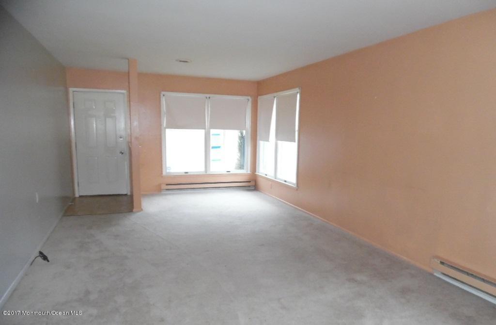 9 Magnolia Road, Unit 5 Manahawkin, NJ 08050 - Photo 3 of 10 SAM_4995
