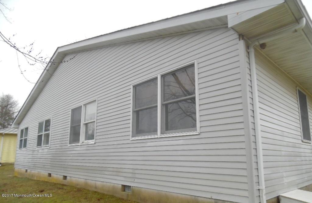 9 Magnolia Road, Unit 5 Manahawkin, NJ 08050 - Photo 9 of 10 SAM_5003