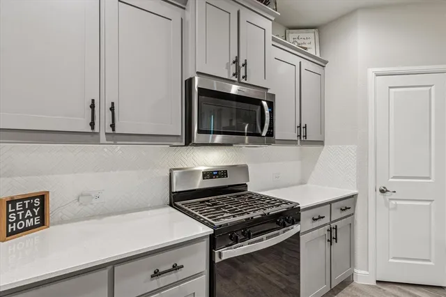 $299,900 | 155 Texasage Street, Rhome, TX 76078