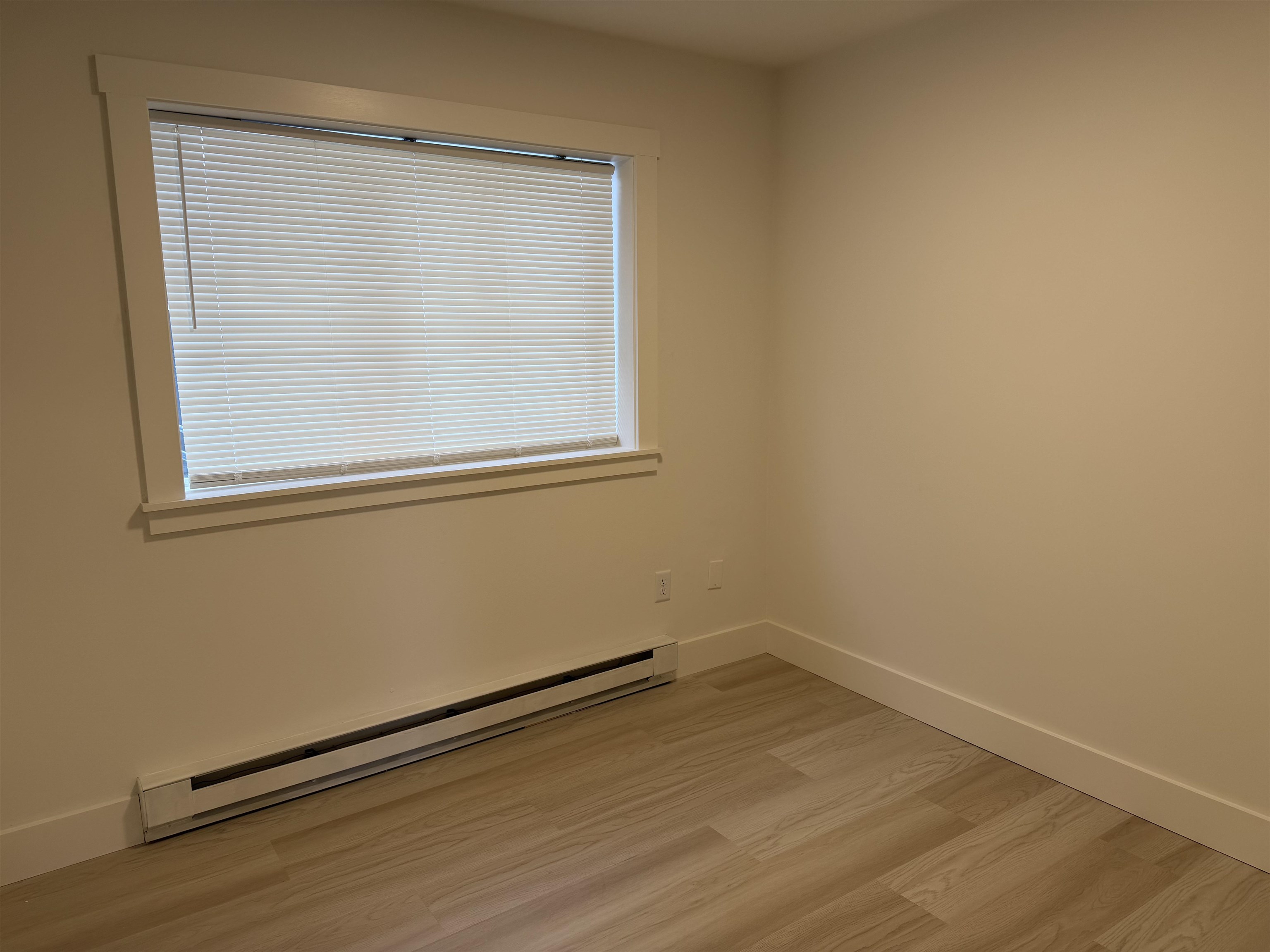 473 Maple Street, Unit 1 Stowe, VT 05672 - Photo 5 of 7