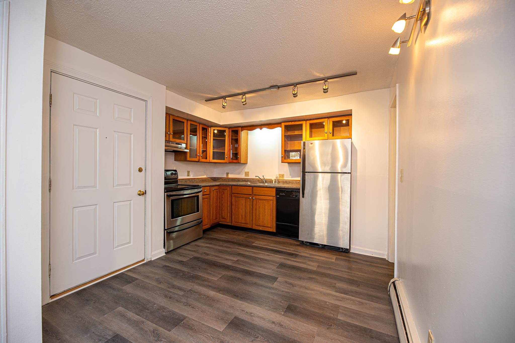 25 School Street, Unit 1 Dover, NH 03820 - Photo 4 of 28