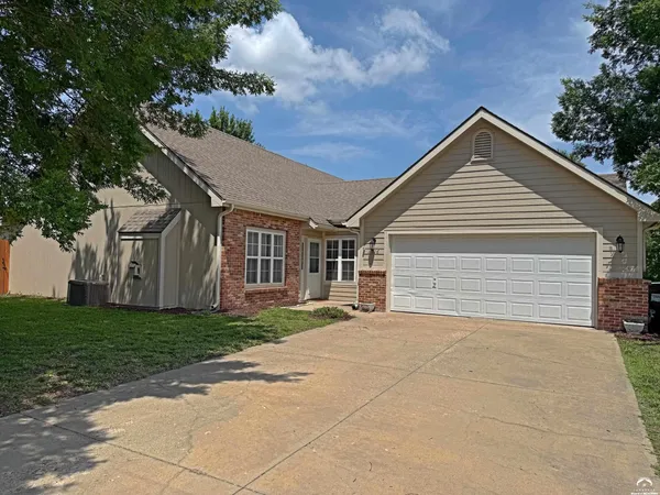 $234,900 | 3516 Field Stone Court, Lawrence, KS 66049
